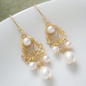 Chandelier gold & pearl earrings